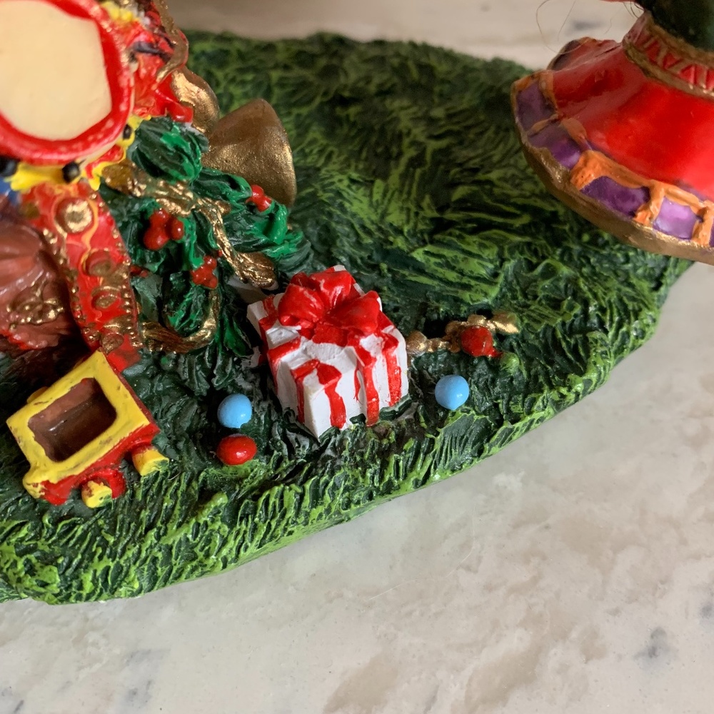 Cedar Creek Santa Mr. and Mrs. Claus Swinging Christmas Figurine Elves Toys - Picture 4 of 6